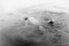Der dargestellte Schwimmer scheint sich mit zunehmend längeren Belichtungszeiten im Wasser aufzulösen. Bildreihe: Stephan Bohle