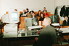 Hörsaal Kommunikationsdesign der FHTW, Thomas Kemnitz während der Live-Demonstration: Internetgestaltung / Digital Publishing, 1998. Foto. Thomas Born