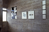 Ausstellung Variationen zum anonymen Bild - eine Epigenese, Galerie im Treppenhaus. Bildserie Andrea Grosse-Leege, 1990.